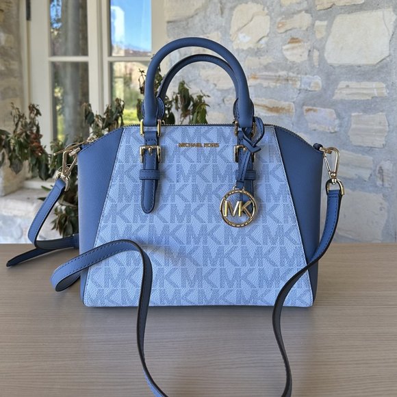 Michael Kors Ciara MD Messenger/ Large Wallet MK Signature Soft Sky 3 Piece Set - Picture 2 of 16